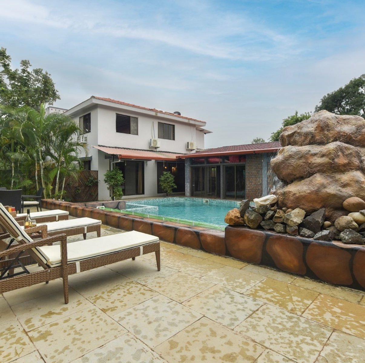Huge Private Pool